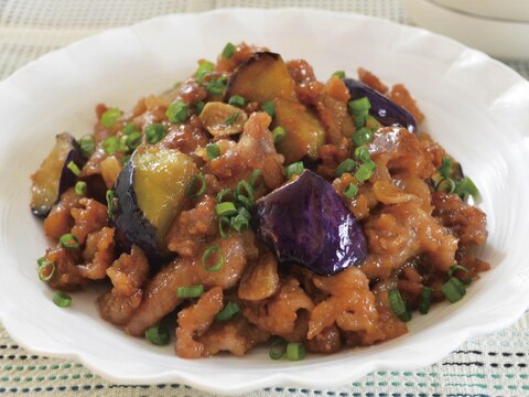 豚肉となすのにんにく味噌炒め